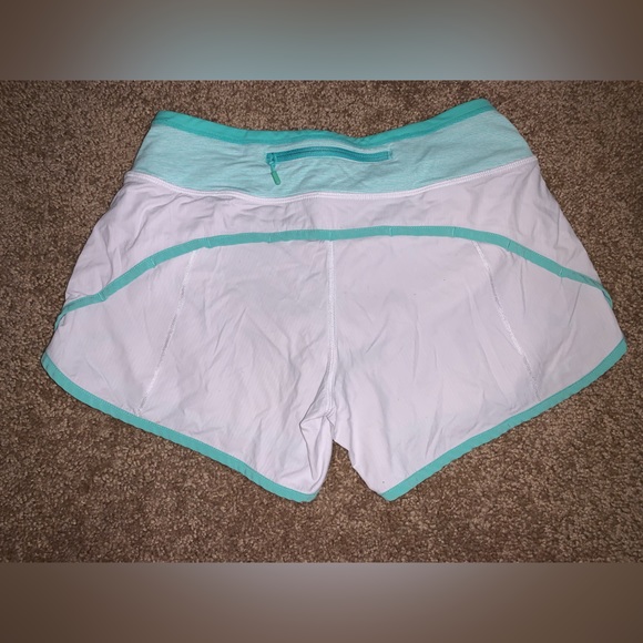 White Lululemon mid rise speed up shorts - Picture 2 of 4
